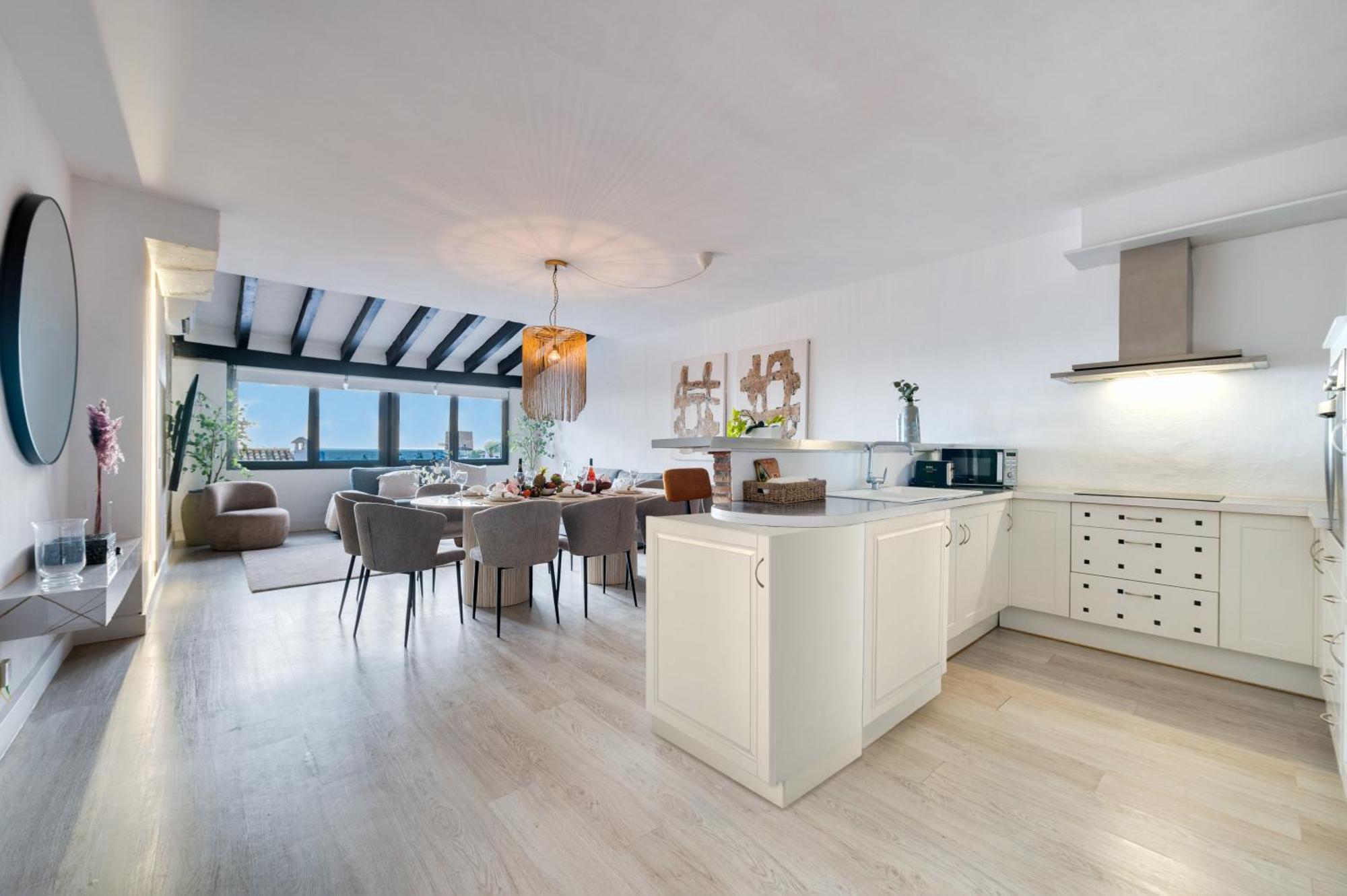 Vacation I Stylish 5bdr Penthouse, Sea And Marina View Marbella